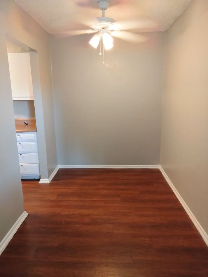 6801 Basilwood Dr - Photo 2 of 7
