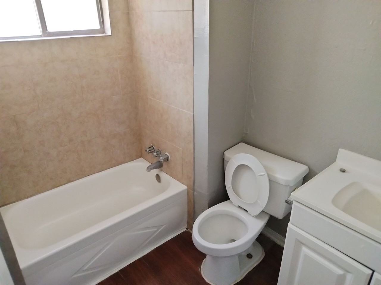 6801 Basilwood Dr - Photo 6 of 7