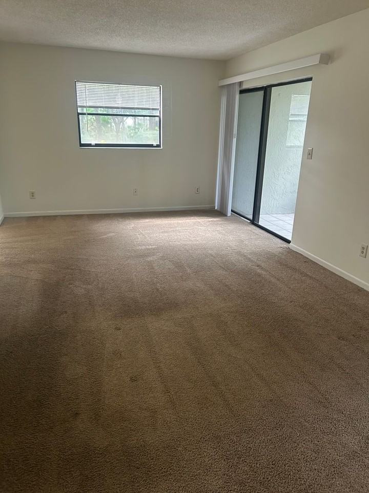 1 Veronese Ct - Photo 6 of 14