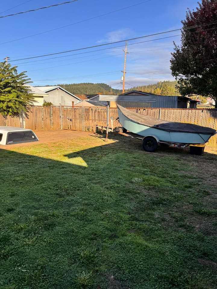 515 E Everett Ave - Photo 4 of 4