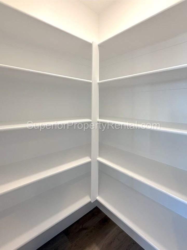 335 N 3210 W - Photo 7 of 28