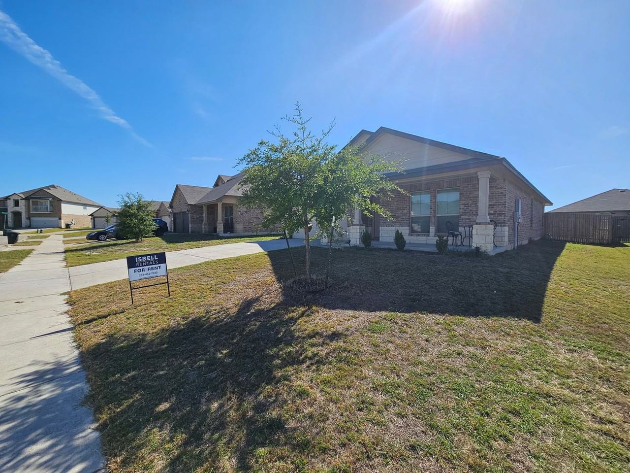 406 Saddleback Trl - Photo 2 of 3