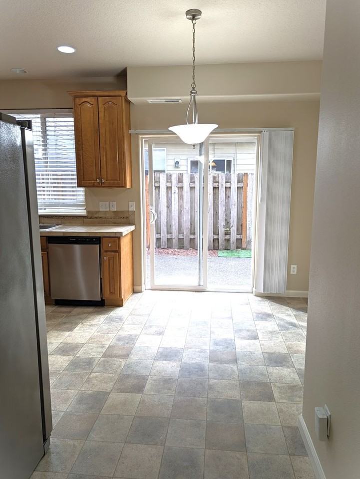 3044 Sw Lanterna Pl - Photo 5 of 32