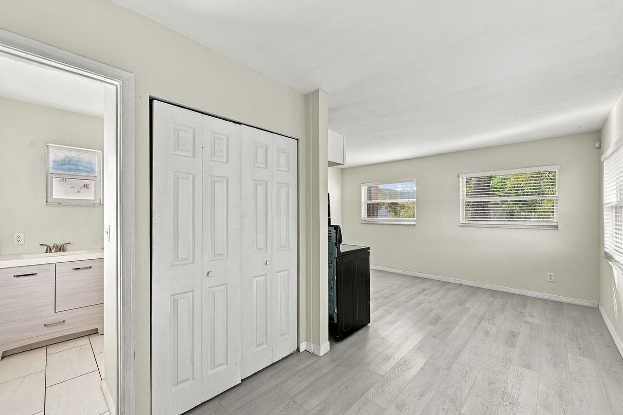 4694 16th Ave S #B - Photo 4 of 13