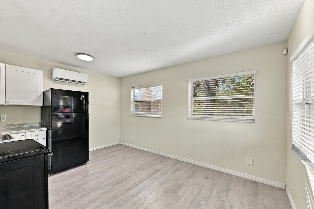 4694 16th Ave S #B - Photo 6 of 13