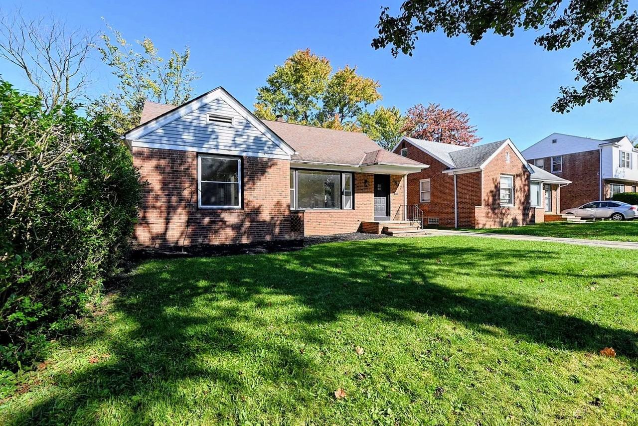 3837 Eastway Rd - Photo 2 of 27