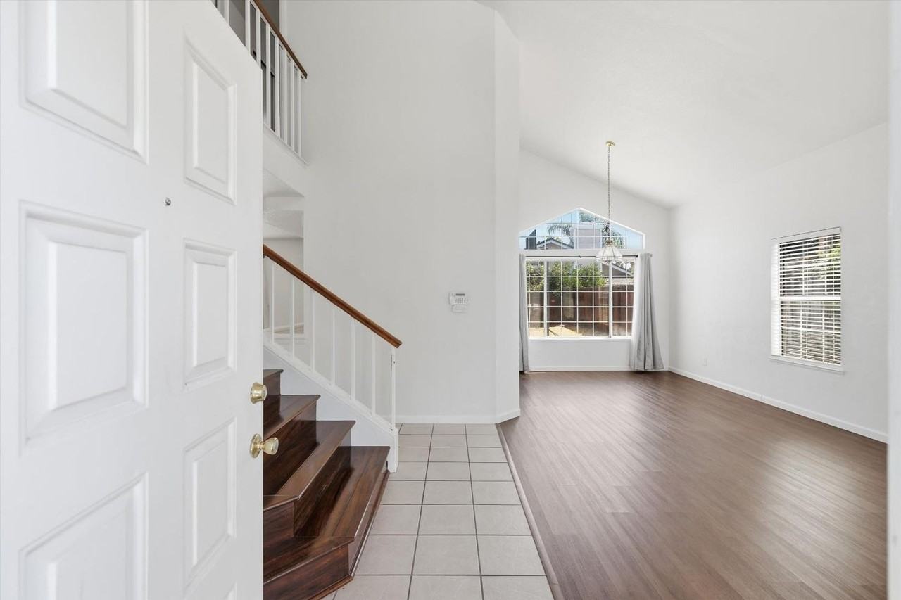 8715 Deer Creek Cir - Photo 3 of 17