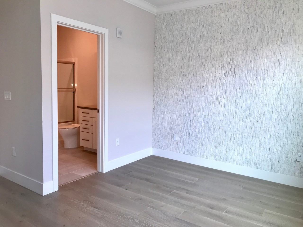 1506 Cherry Cir - Photo 4 of 12