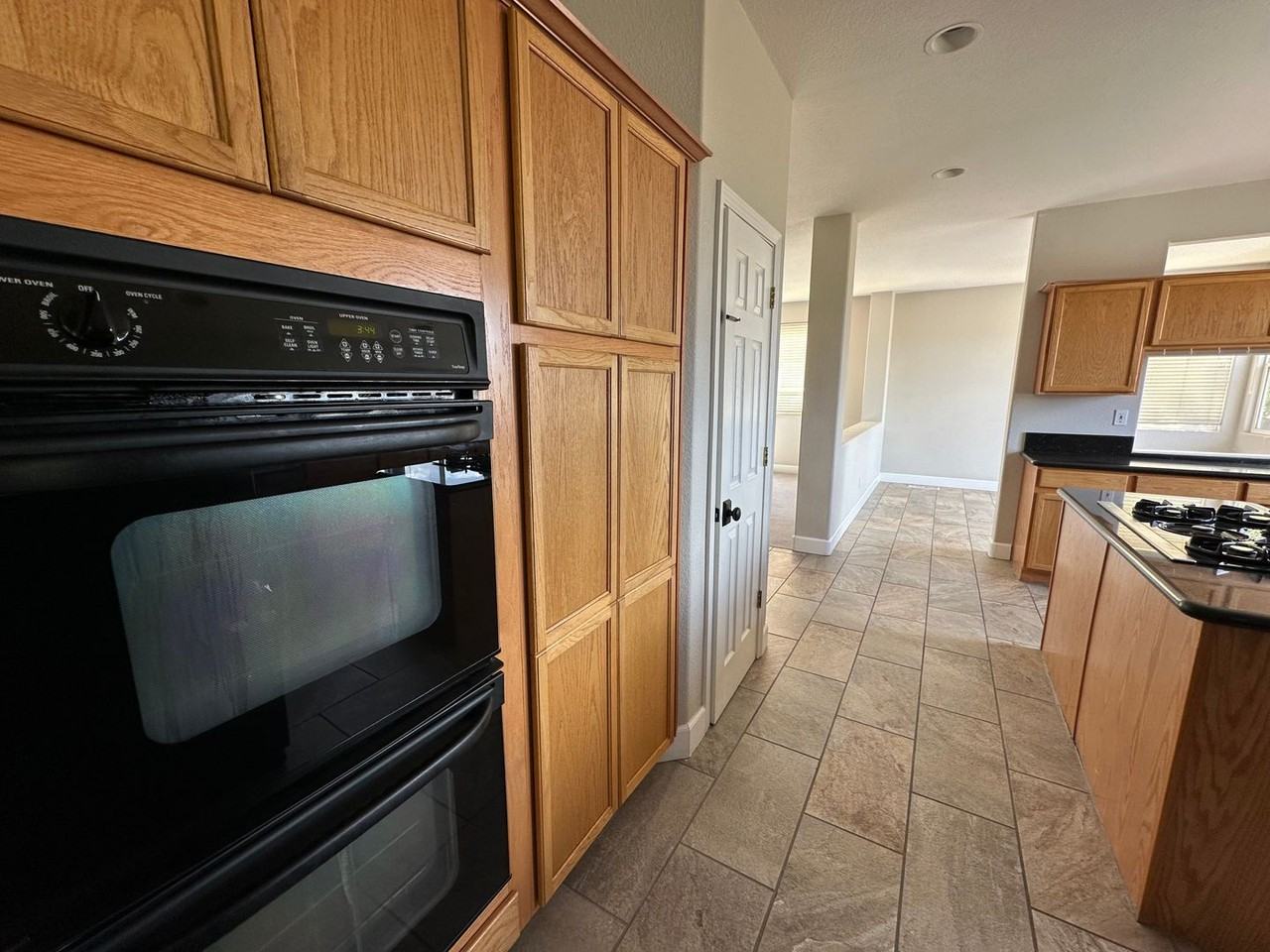 2310 Madrid Dr - Photo 7 of 39