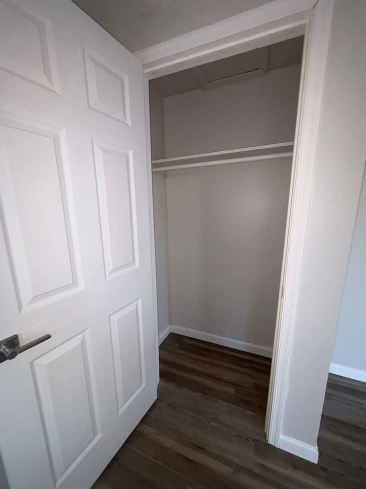 43 N Franklin St #3 - Photo 4 of 6