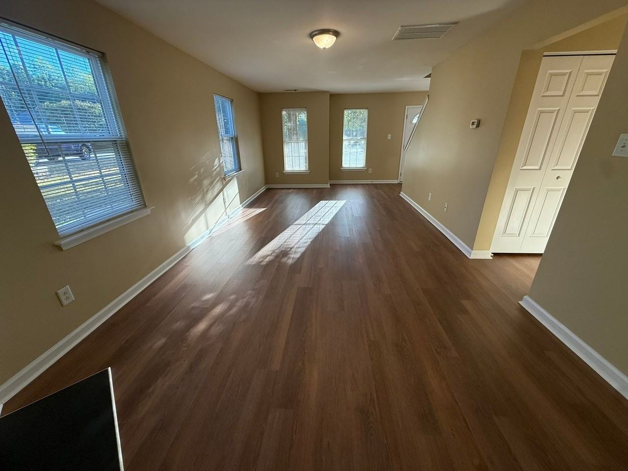 1517 Essexwood Dr - Photo 7 of 31