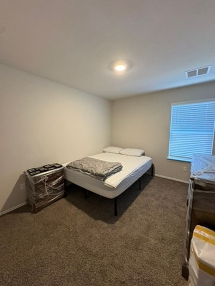169 Hugh Dr - Photo 6 of 10