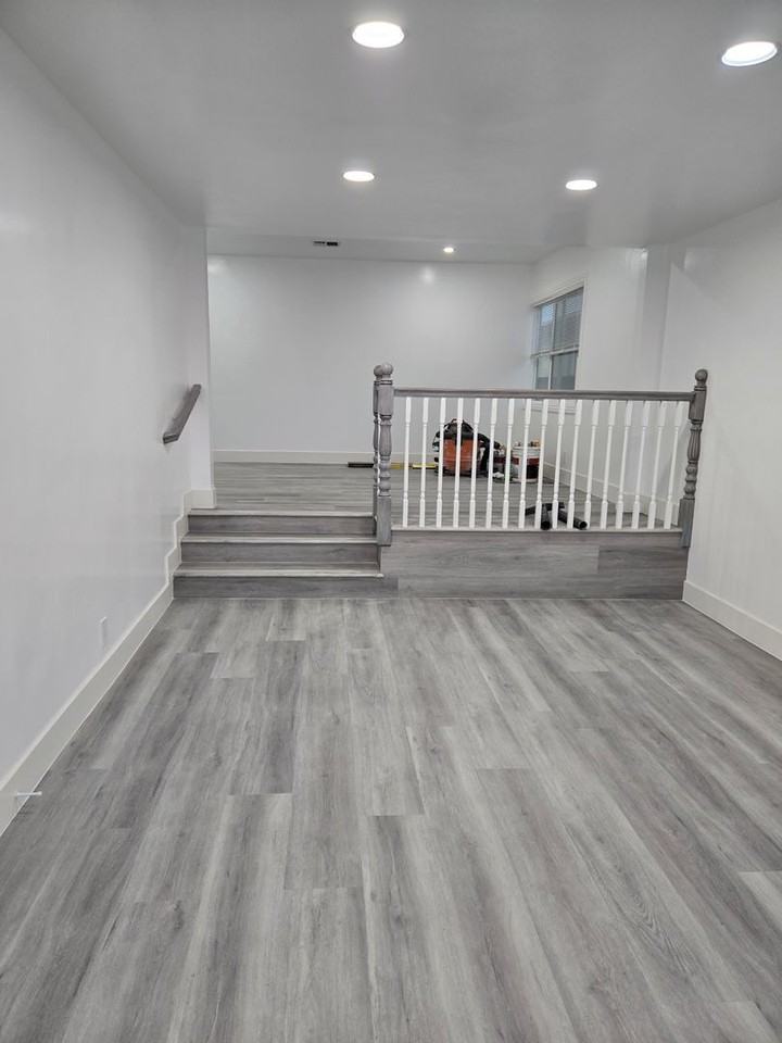 1641 W 222nd St - Photo 7 of 24