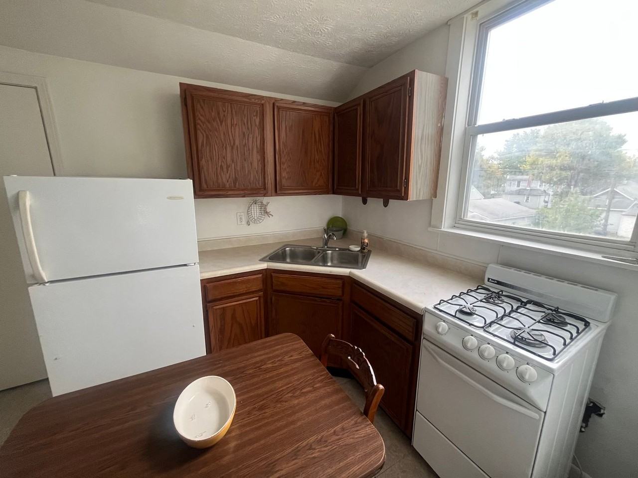 1727 1/2 Underwood St - Photo 6 of 9