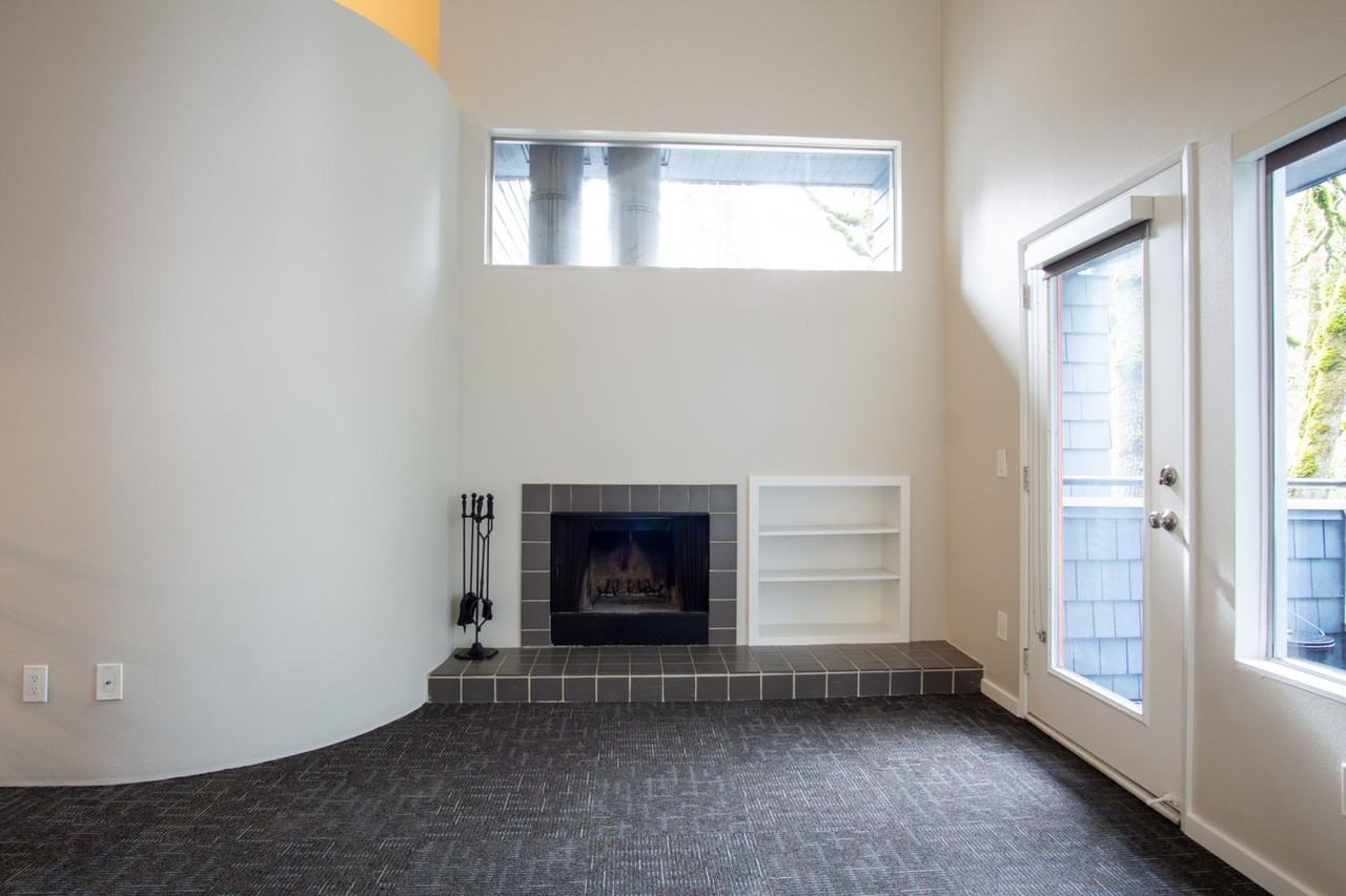 4669 Galewood St #C - Photo 3 of 22