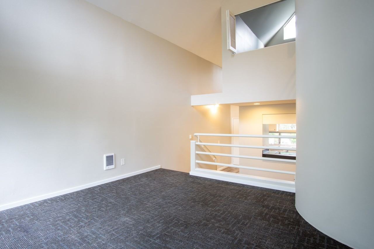 4669 Galewood St #C - Photo 5 of 22