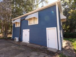 featured image of 539 1/2 Olive St