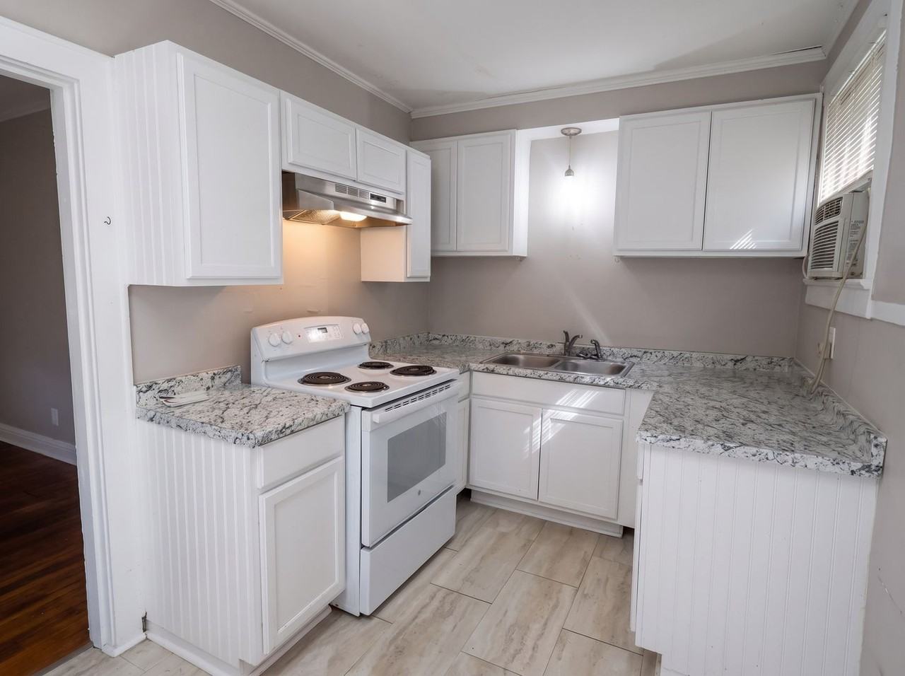 539 1/2 Olive St - Photo 6 of 9