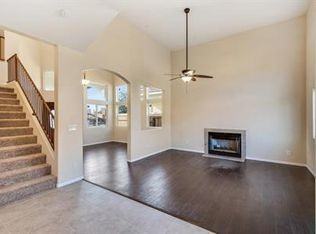 15734 Grevillea St - Photo 5 of 22