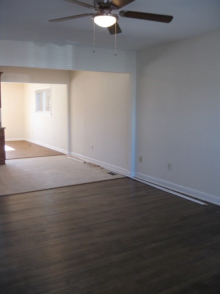 427 Hunlac Ave - Photo 3 of 13