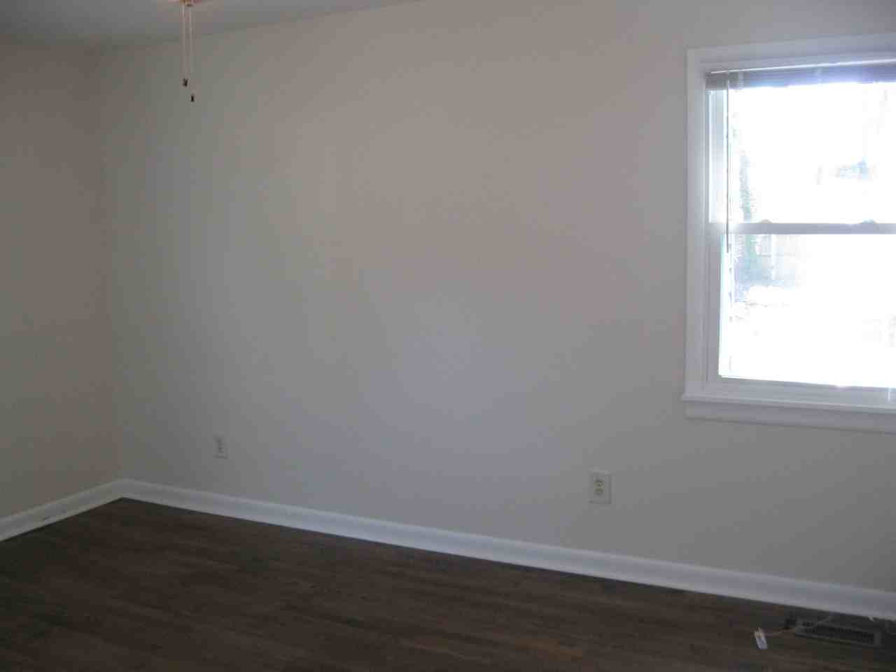 427 Hunlac Ave - Photo 7 of 13