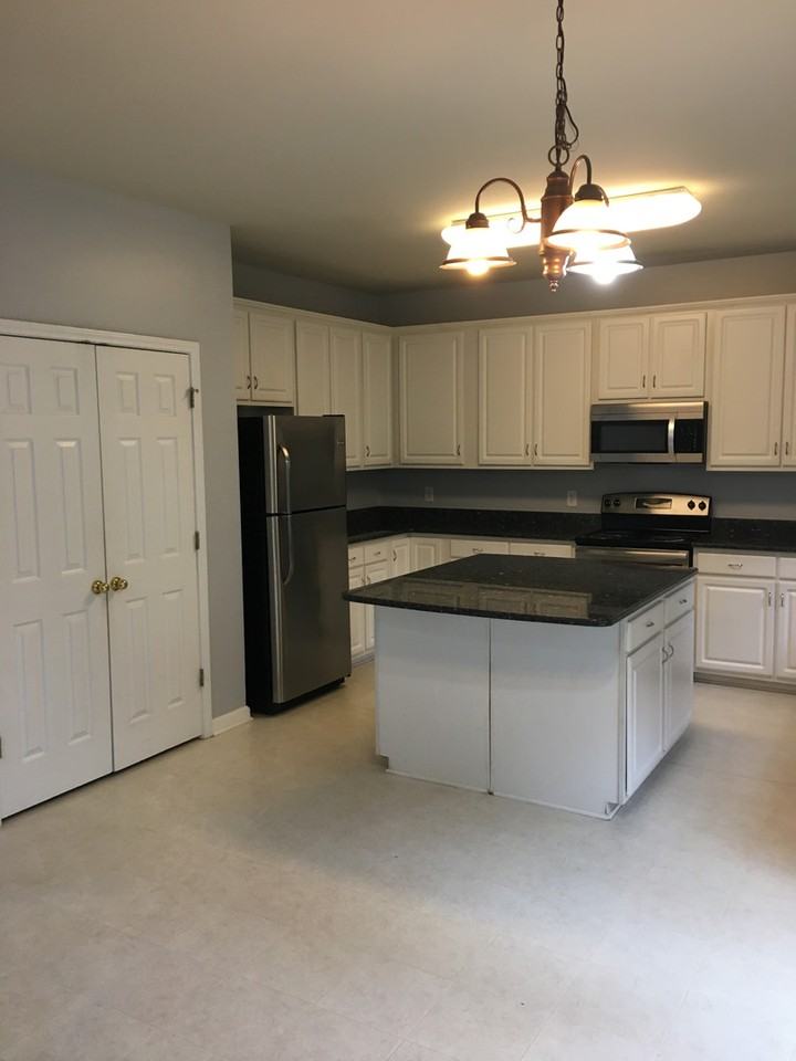 107 Saddlebrook Ln - Photo 4 of 18
