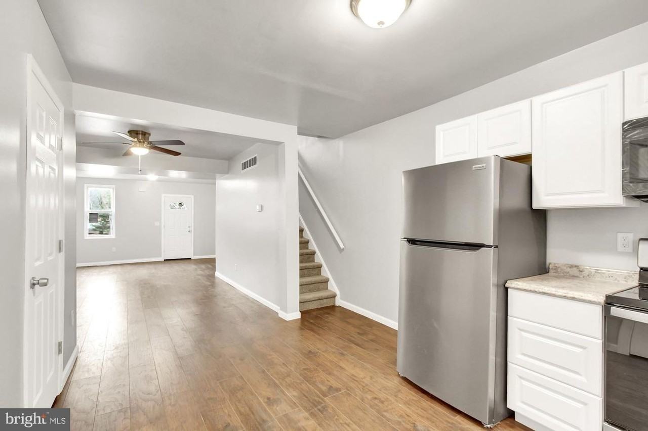 125 S York St - Photo 5 of 19