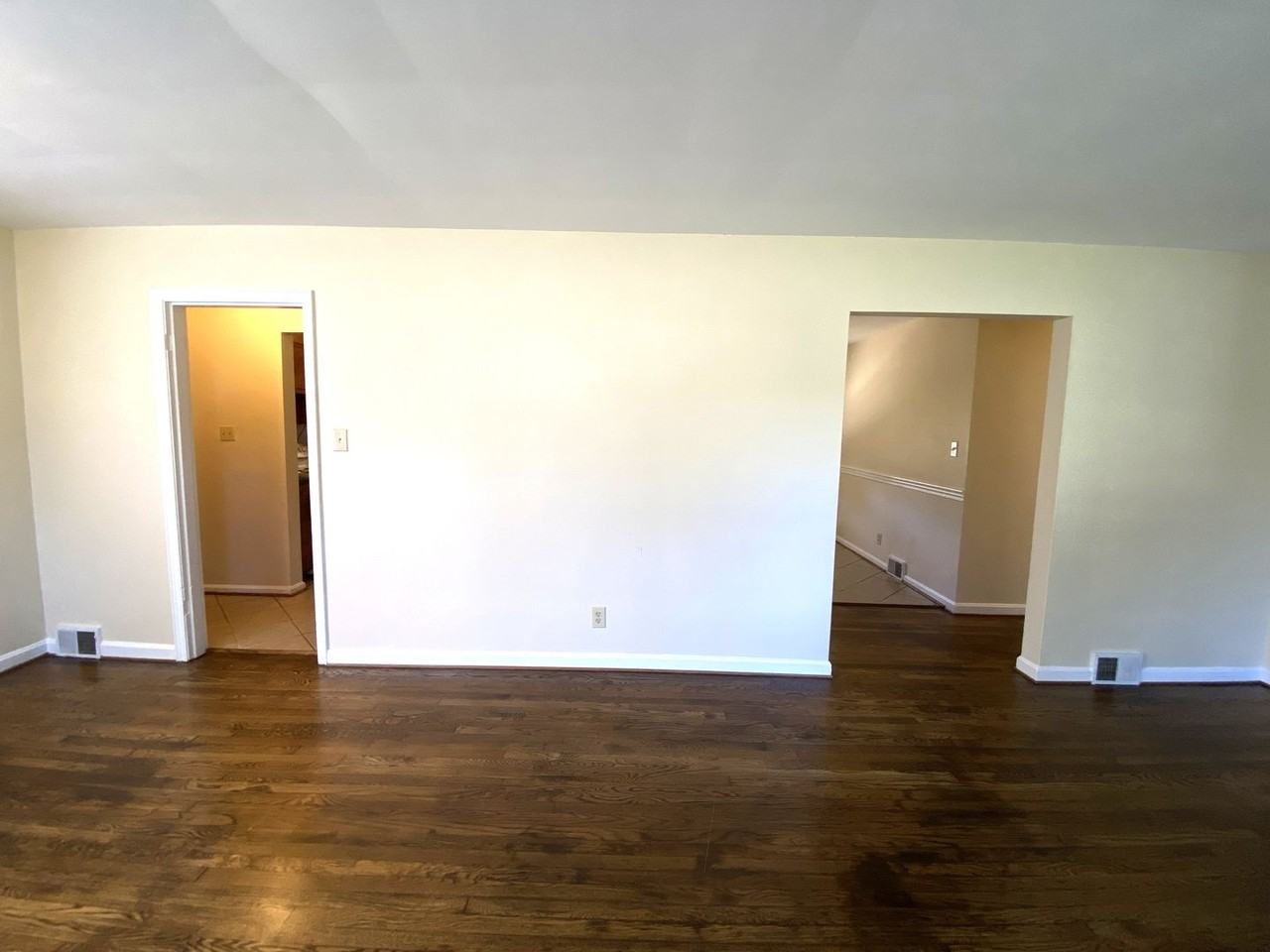 1806 Liberty Rd - Photo 6 of 33
