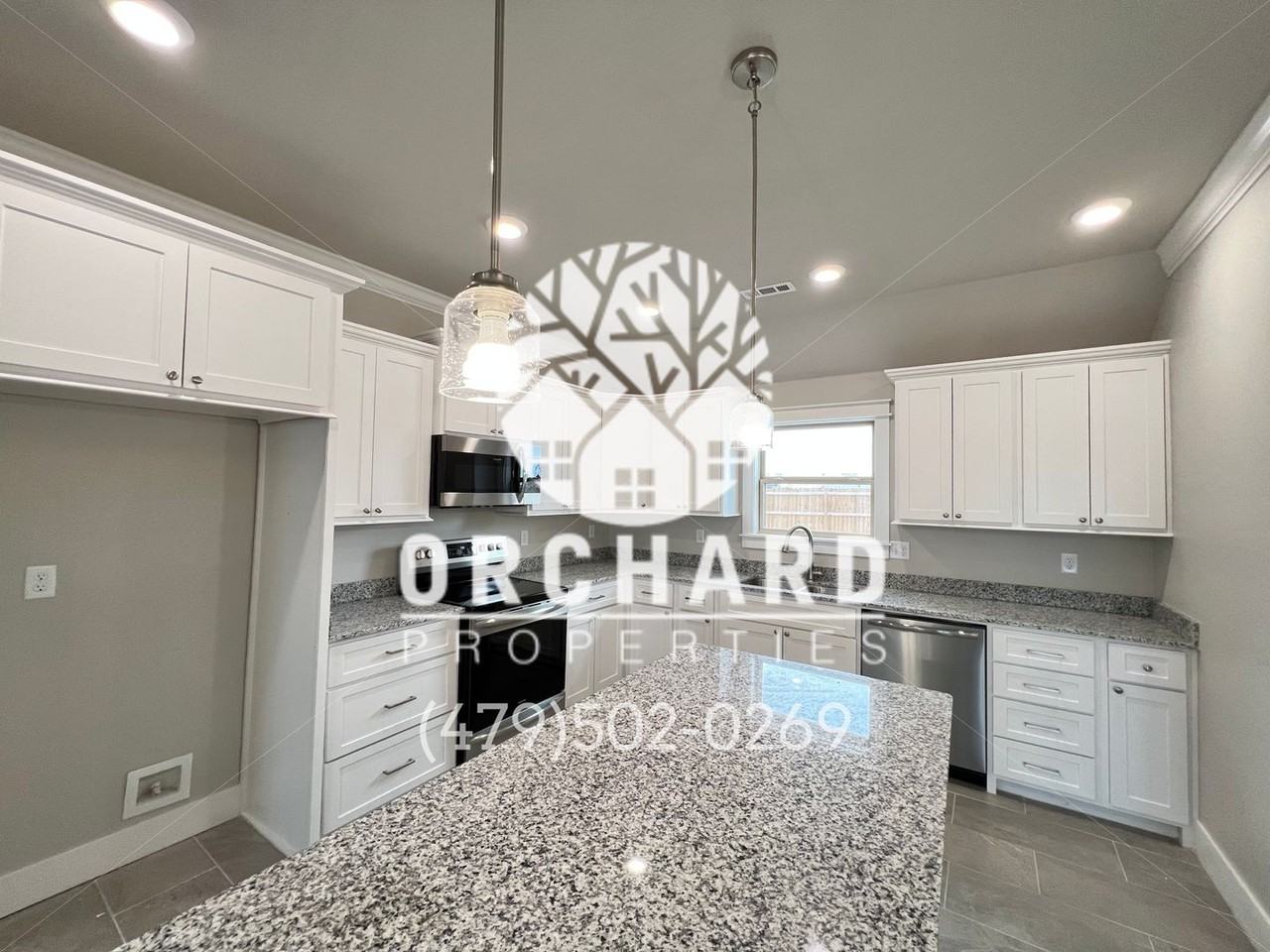 3203 N Ethan Dr - Photo 5 of 15