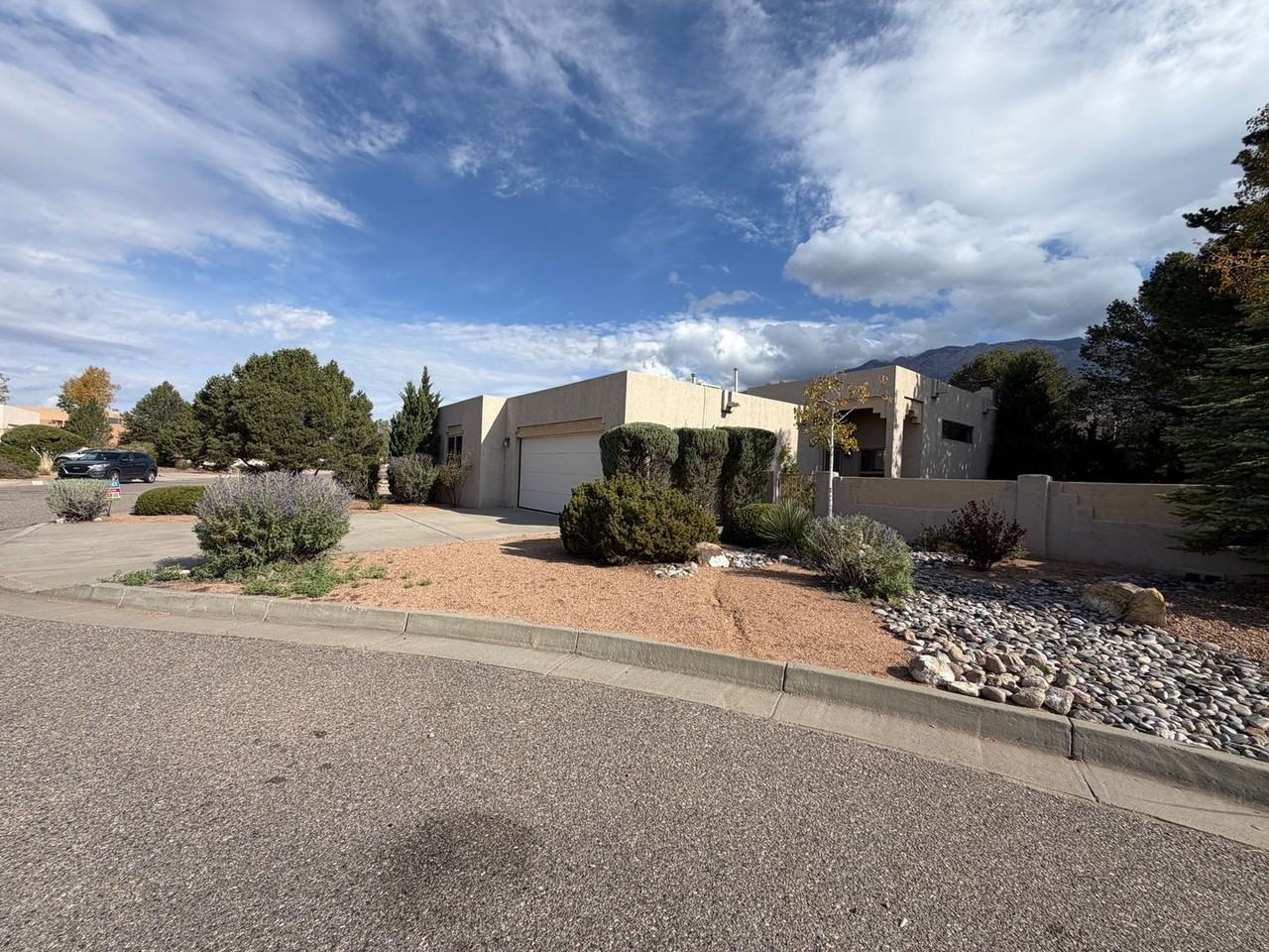 12606 Colony Pl Ne - Photo 3 of 33