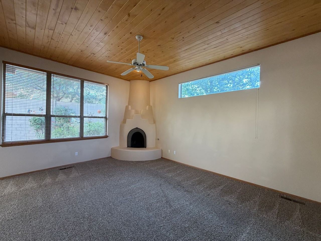 12606 Colony Pl Ne - Photo 5 of 33