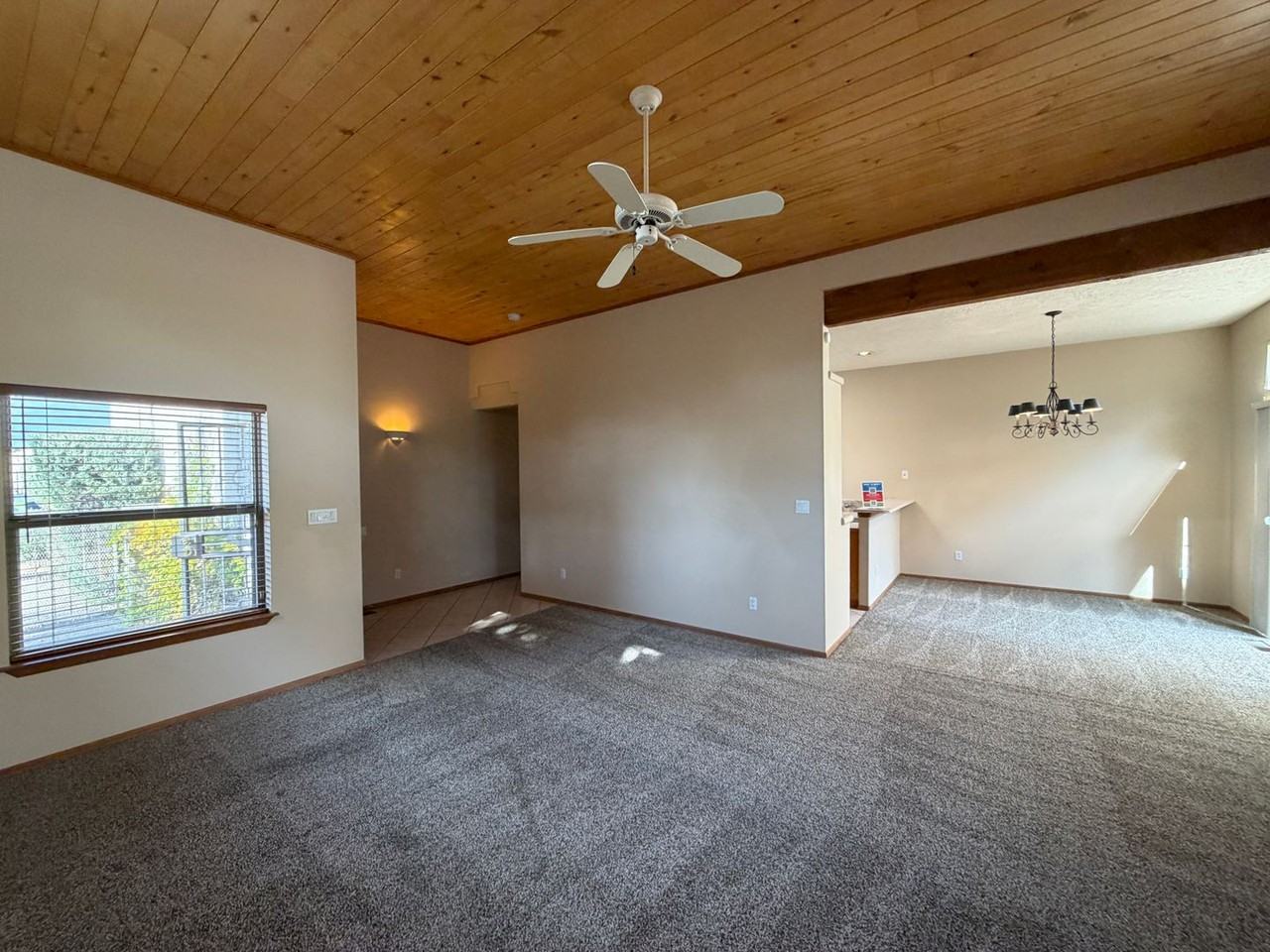 12606 Colony Pl Ne - Photo 6 of 33