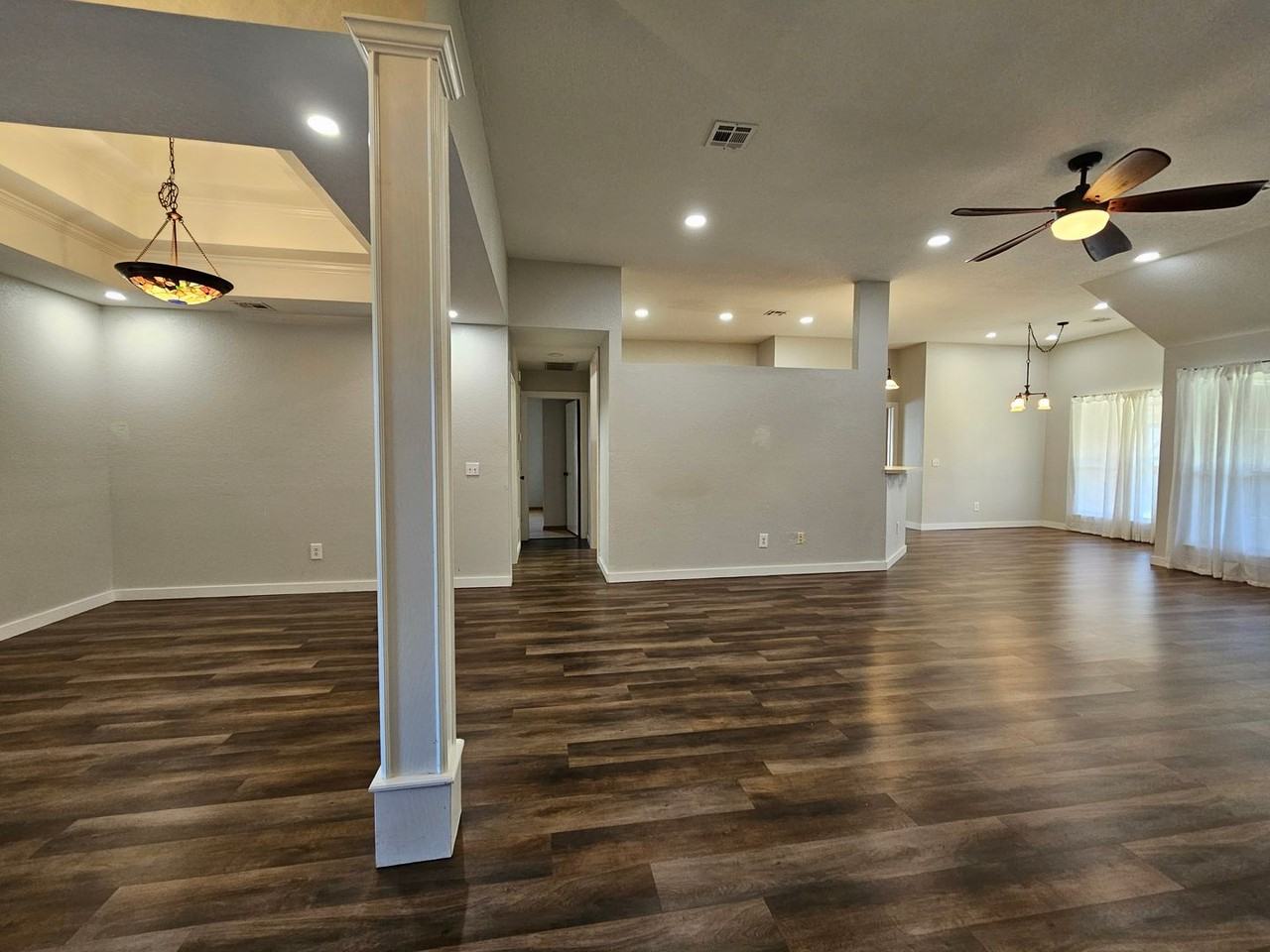 2504 Weymouth Pl - Photo 7 of 28