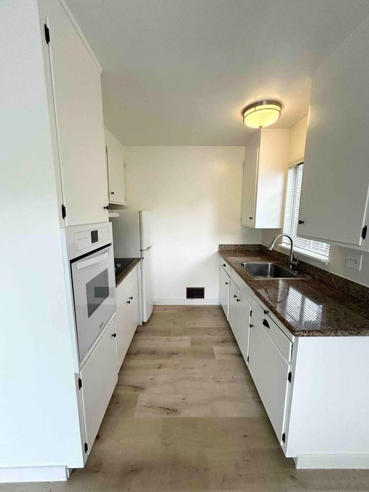 2374 Sir Francis Drake Blvd #1 - Photo 7 of 14