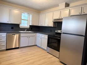 1011 Se Alta Ln - Photo 1 of 1