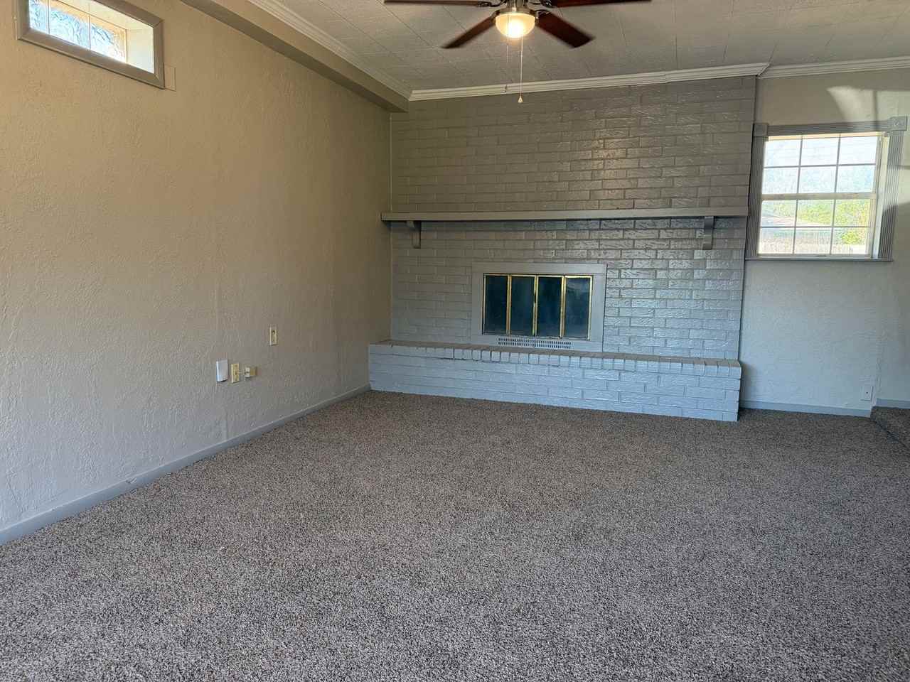1011 Se Alta Ln - Photo 3 of 7