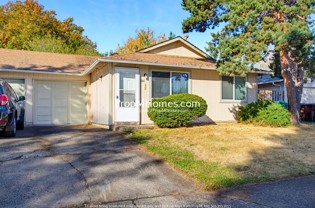 1585 Ne Hacienda Ave - Photo 1 of 1