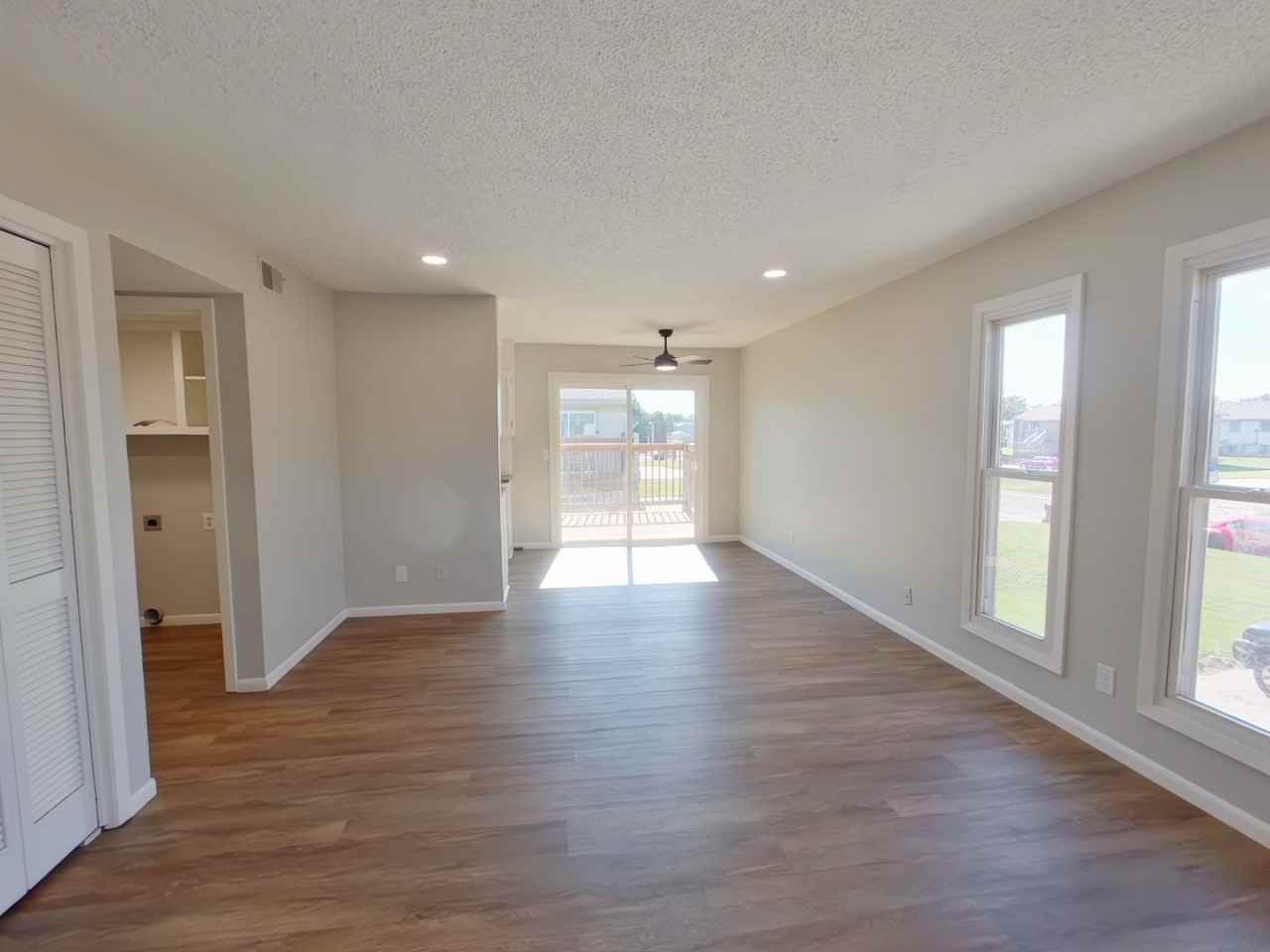 254 N Acadia Ave #4 - Photo 2 of 11