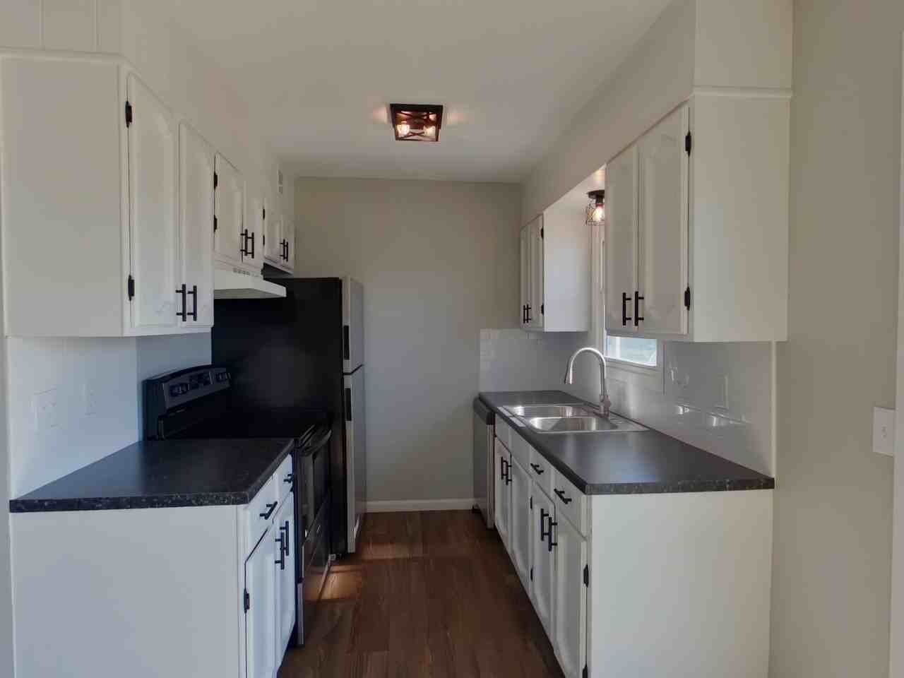 254 N Acadia Ave #4 - Photo 5 of 11