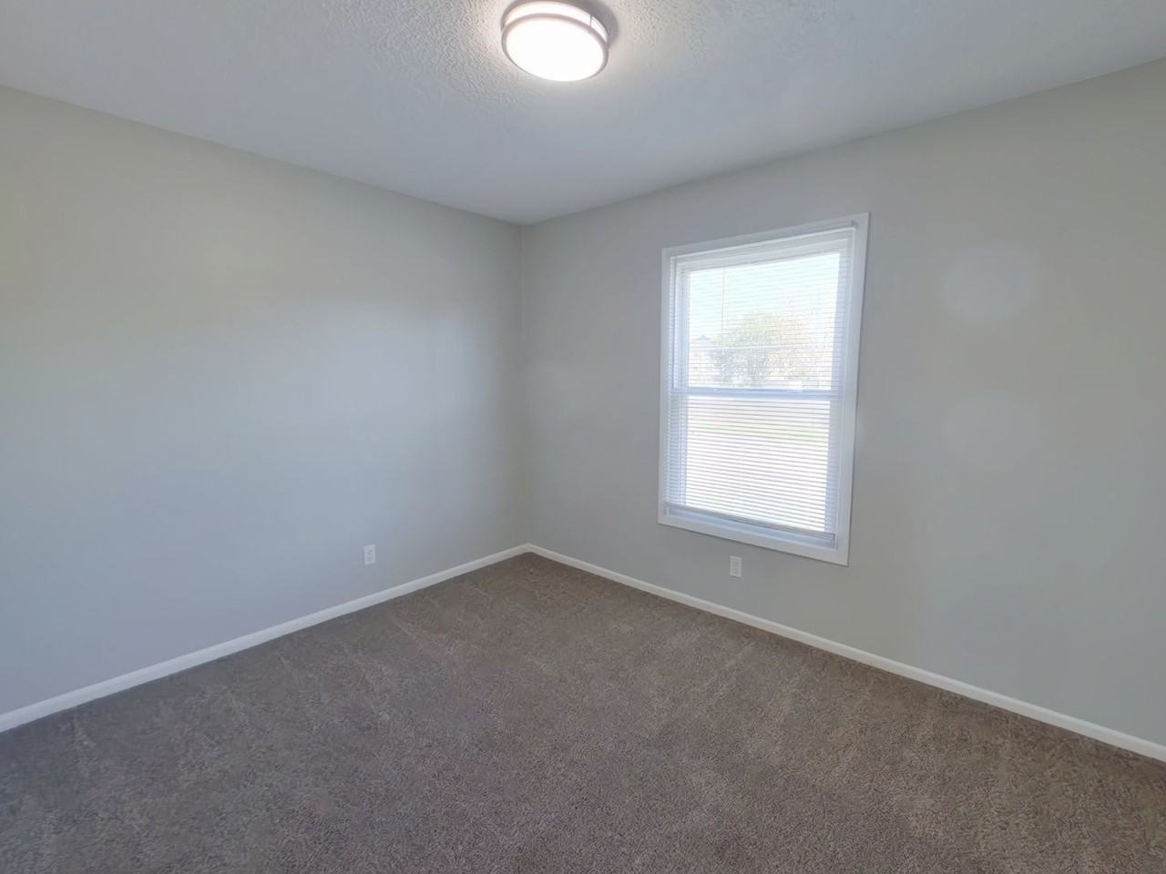 254 N Acadia Ave #4 - Photo 6 of 11