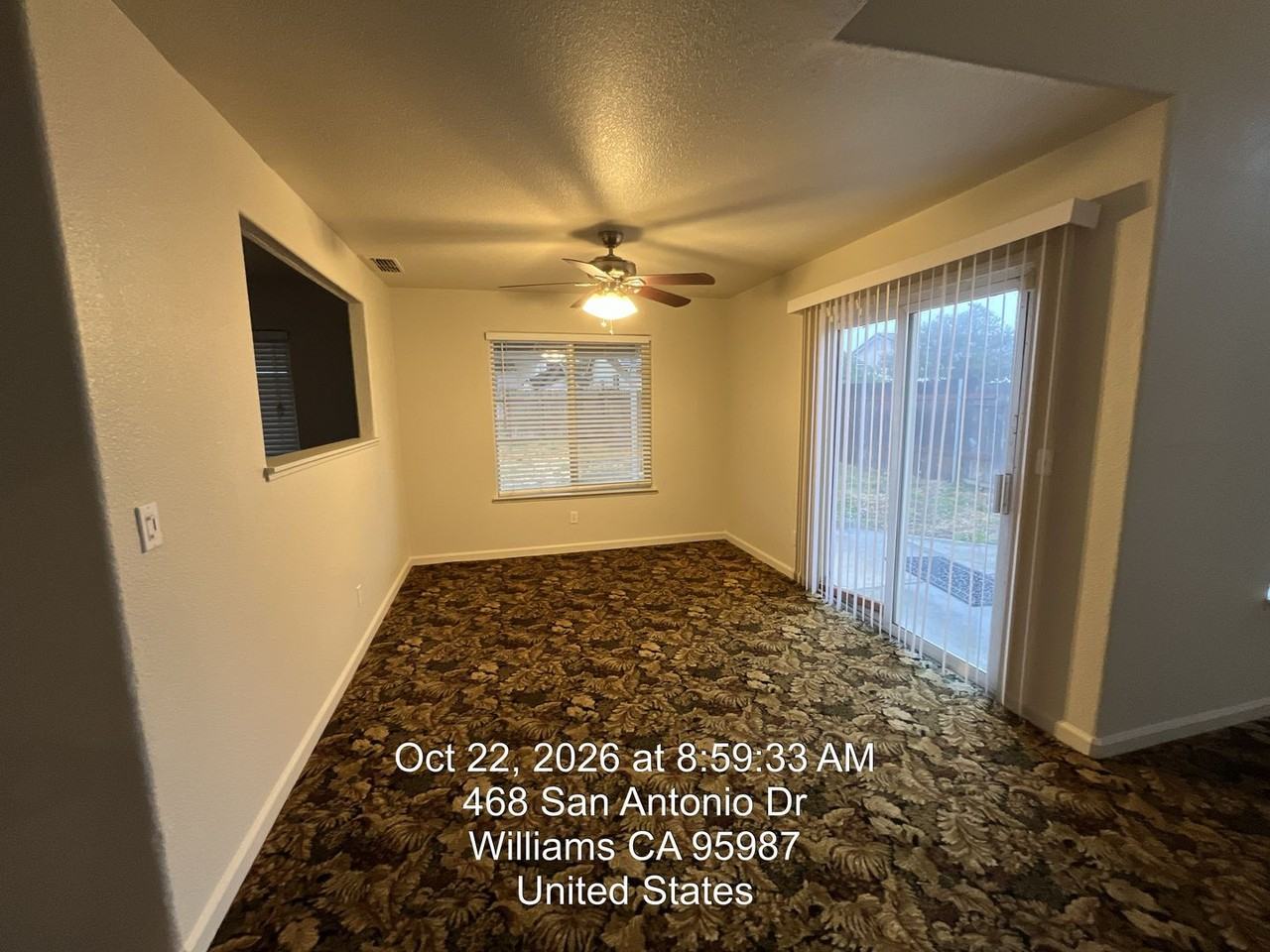 472 San Antonio Dr - Photo 3 of 8