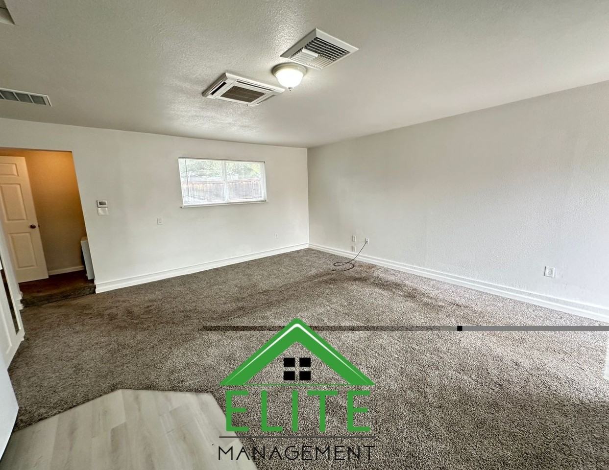 4970 Jackson St #D - Photo 4 of 11