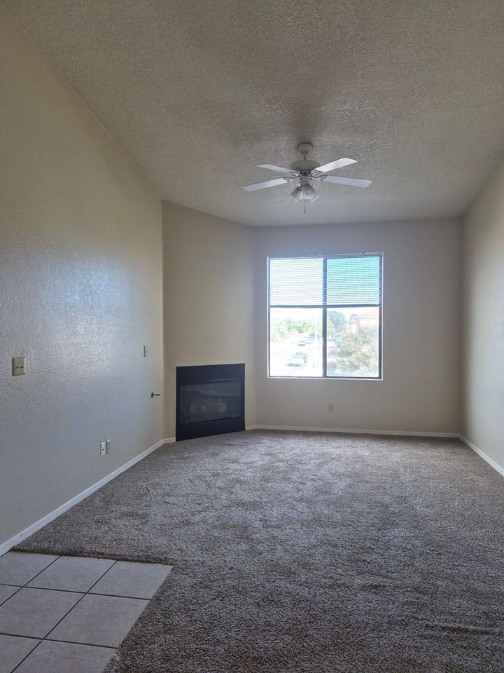 4248 Sabana Loop Se - Photo 2 of 11