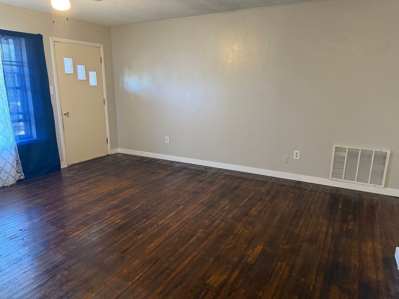 5907 Nw Dearborn Ave - Photo 2 of 18
