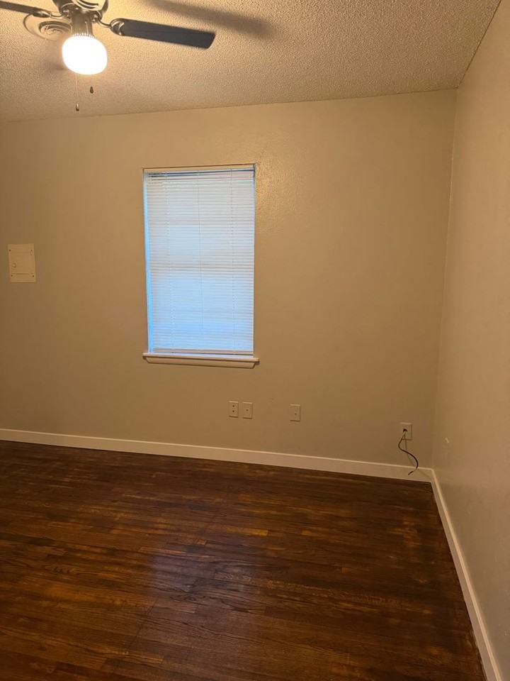 5907 Nw Dearborn Ave - Photo 7 of 18