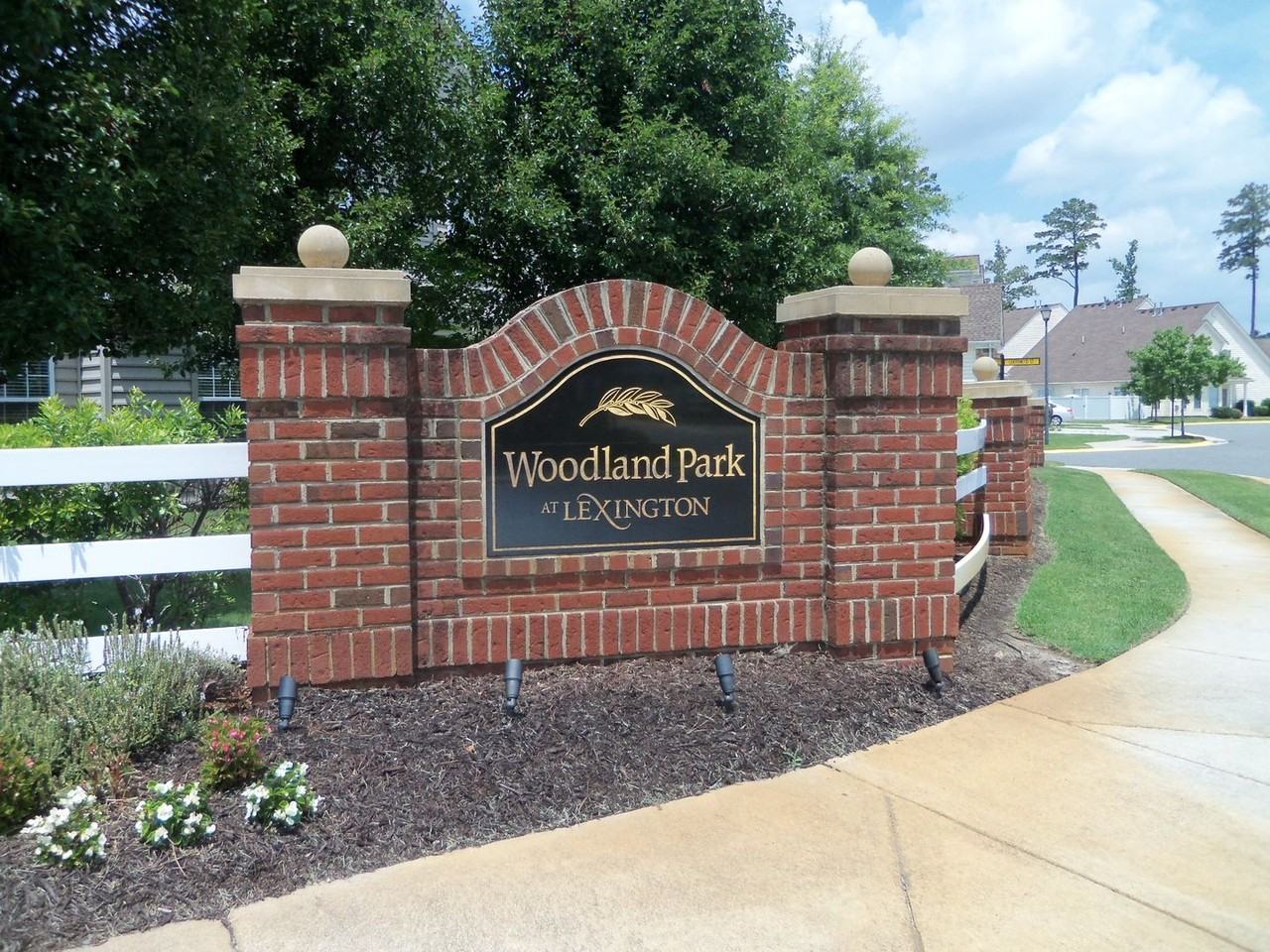 4612 Plumstead Dr - Photo 2 of 50