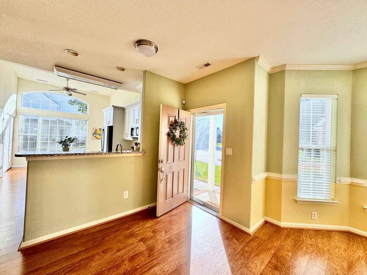 4612 Plumstead Dr - Photo 5 of 50