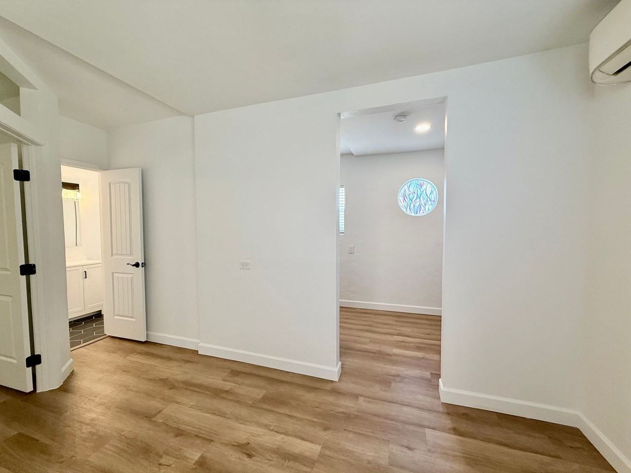 1236 E 9th St - Photo 3 of 17