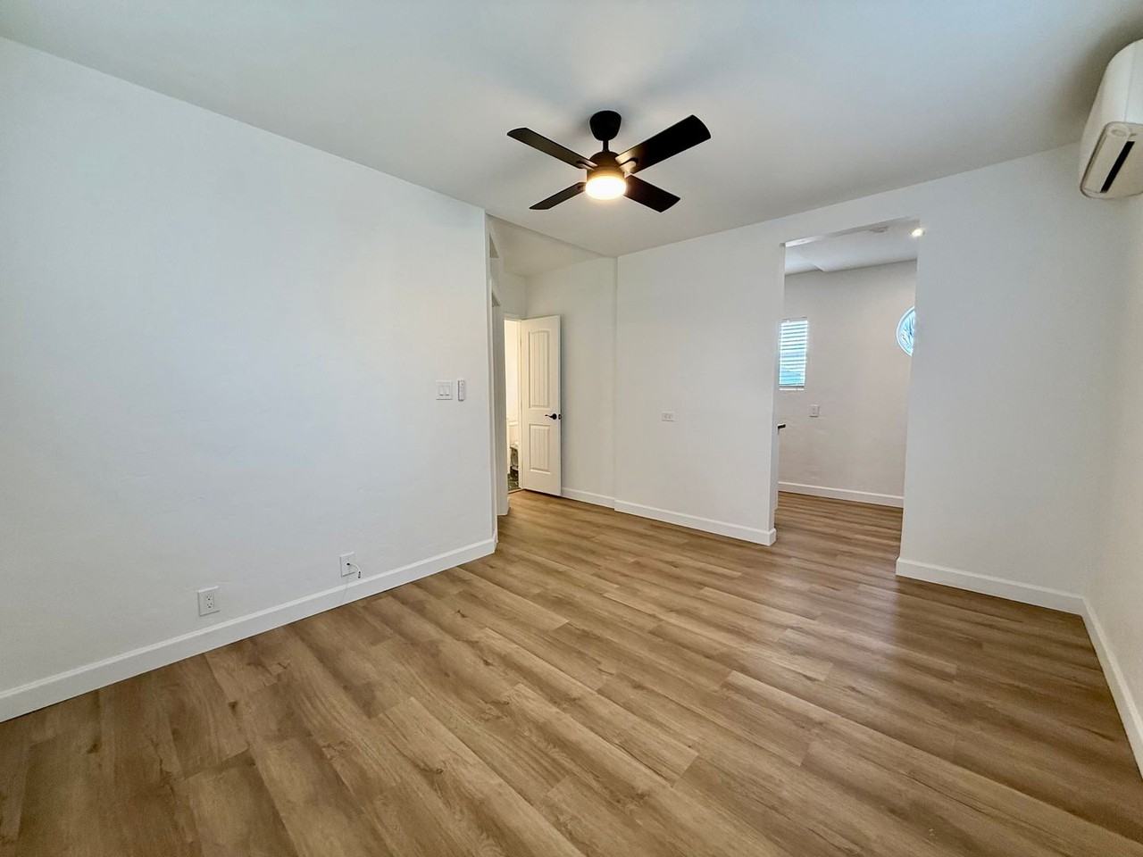 1236 E 9th St - Photo 5 of 17