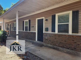 featured image of 329 E Narroway